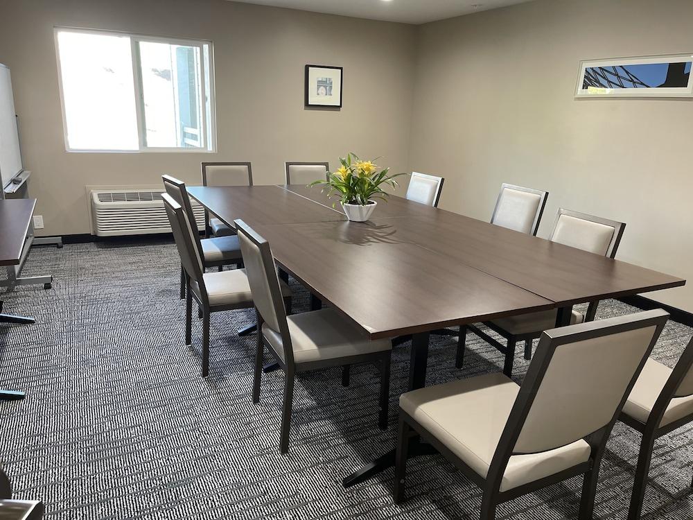 Country Inn & Suites By Radisson, Vallejo Napa Valley, Ca מראה חיצוני תמונה
