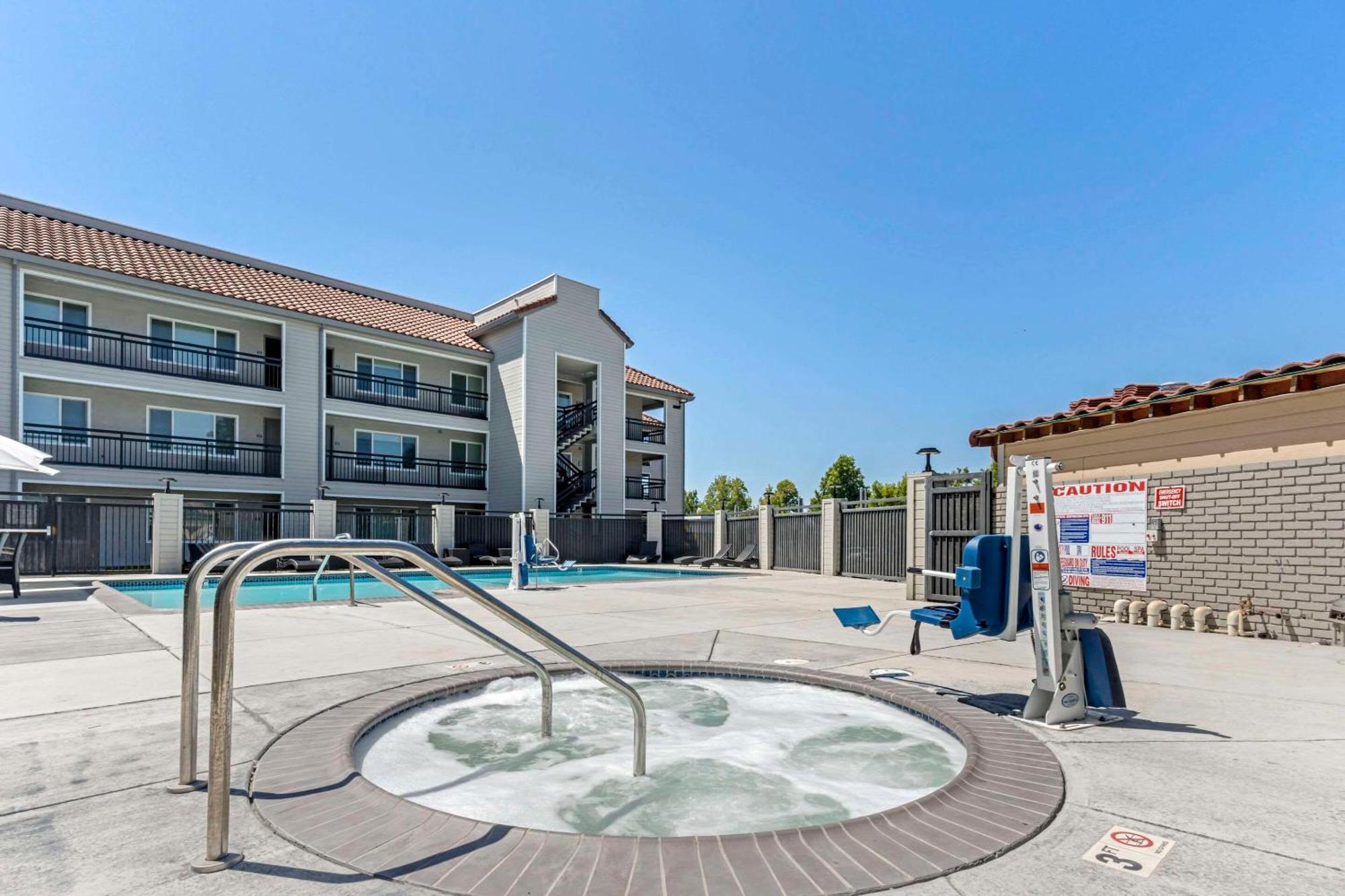 Country Inn & Suites By Radisson, Vallejo Napa Valley, Ca מראה חיצוני תמונה
