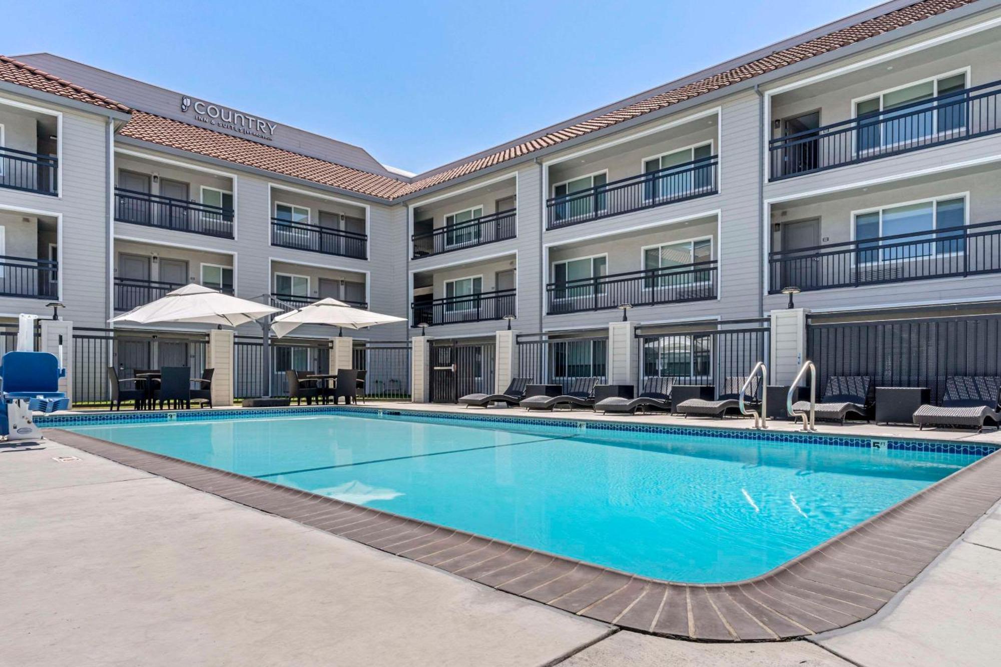 Country Inn & Suites By Radisson, Vallejo Napa Valley, Ca מראה חיצוני תמונה