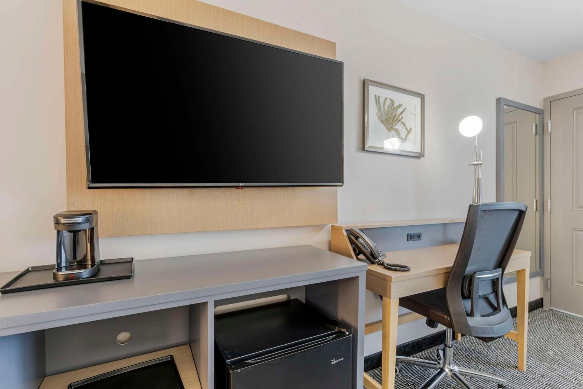 Country Inn & Suites By Radisson, Vallejo Napa Valley, Ca מראה חיצוני תמונה